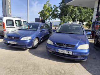2 Opel Astra gasolina año 2002