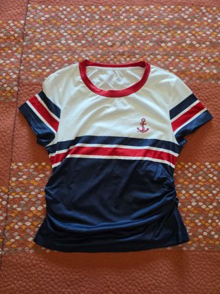 Camiseta marinera con ancla