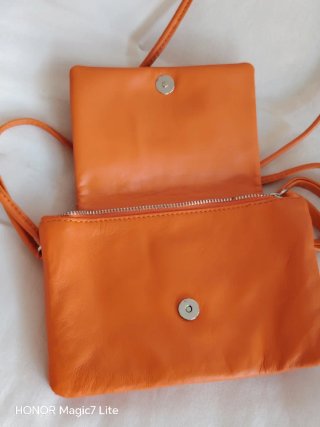 Bolso piel bandolera Zara