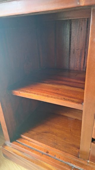 Aparador Teca con Puertas Correderas