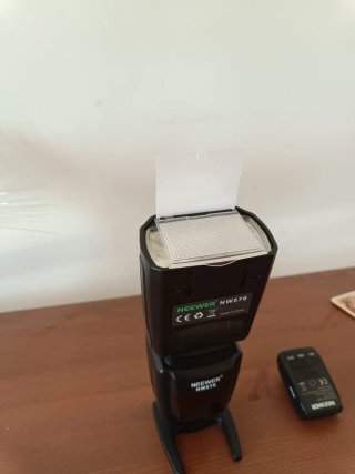 Flash Speedlite Neewer NW570