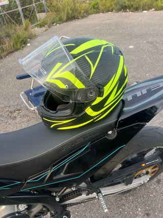 Casco Moto Deportivo Negro y Amarillo