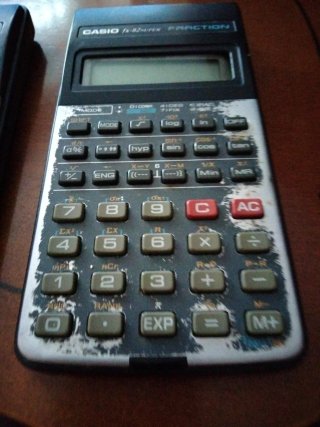 Calculadora Científica Casio fx-82 SUPER