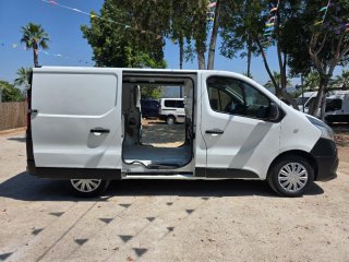 Nissan NV300 2017