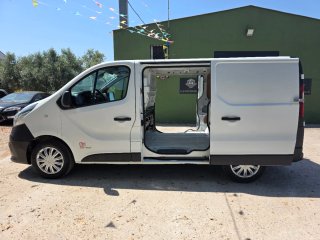 Nissan NV300 2017