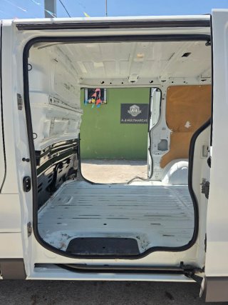 Nissan NV300 2017