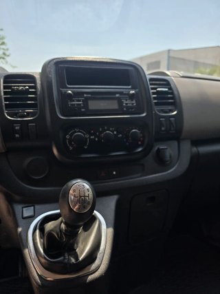 Nissan NV300 2017