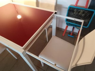 Mesa y 4 Sillas Comedor