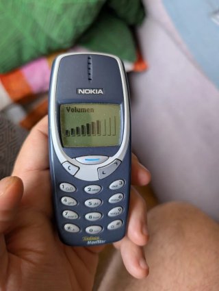 Nokia 3310 Movistar con cargador