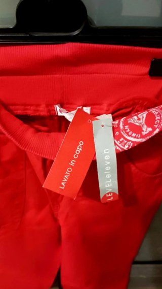 Pantaloni LEVELELEVEN Rossi a Zampa Nuovi