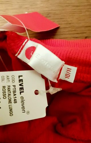 Pantaloni LEVELELEVEN Rossi a Zampa Nuovi
