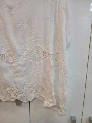 Camisa blanca calada