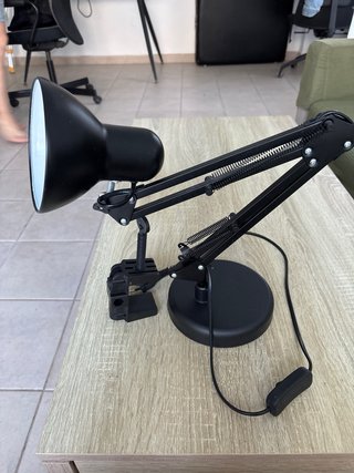 Lámpara Escritorio Metálica Articulada Negra