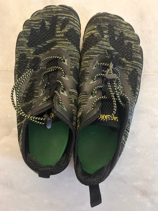 Zapatillas Saguaro Negras y Verdes