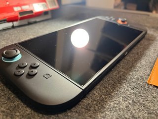 Nintendo Switch 2 con caja y accesorios.Como nueva