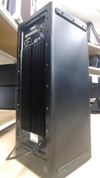Altavoces QSC HPR 122i (8 unidades)