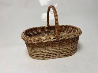 Cesta mimbre hecha a mano