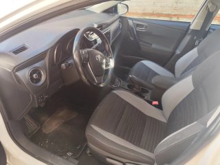 Toyota Auris 2015