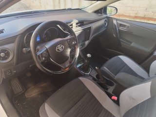 Toyota Auris 2015
