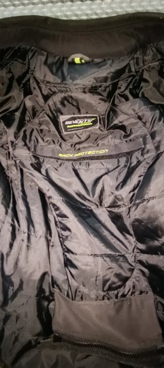 Chaqueta Seventy Degrees Talla L Negra