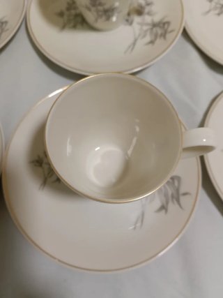 Lote 4 Tazas y 6 platos de porcelana Bidasoa