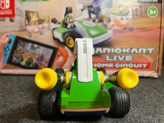 Nintendo Switch Luigi Mario Kart Live Home Circuit