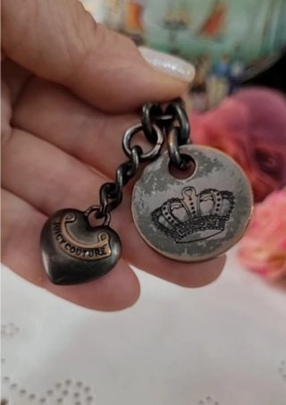 Colgante Juicy Couture Corazón y Corona Vintage