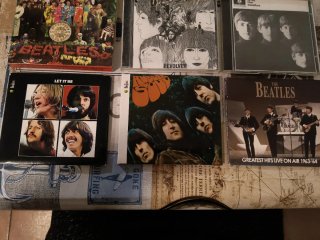 Lote de CDs de The Beatles