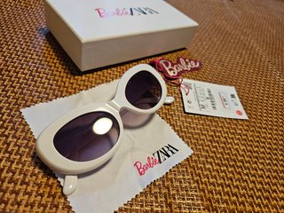 Zara Barbie Movie Sunglasses-Gafas de Sol