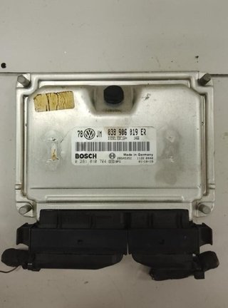 0281010704 centralita motor volkswagen passat 565