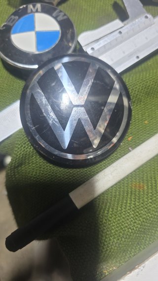 Tapas de buje wolkswagen Originales.