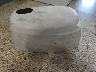 Tapa motor fueraborda Johnson/Suzuki 4-5-6hp