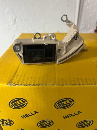 Regulador Alternador Toyota HELLA
