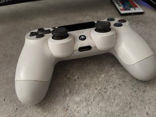 Joystick PS4 non funzionante per pezzi di ricambio
