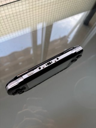 Sony PSP 3000 Negra + Cargador