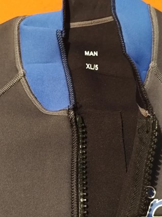 Traje de neopreno Cressi azul y negro XL.