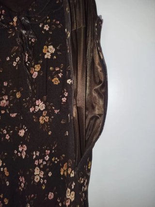 Vestido midi floral Zara