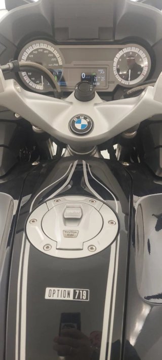 BMW R1200RT Azul oscura y Marrón
