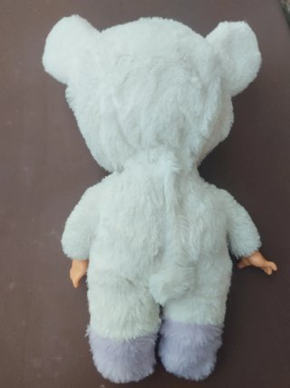 Bebé Llorón Peluche blanco y lila