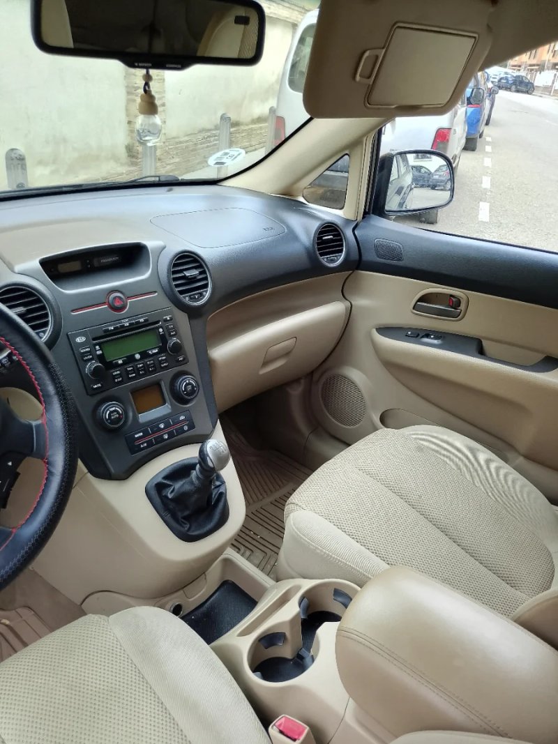 KIA Carens 2007 - foto 1