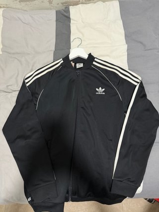 Chaqueta Adidas Negra con Rayas Blancas