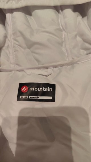 Cortavientos acolchado blanco