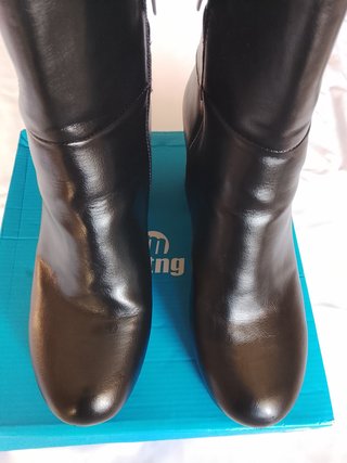 Botines Mustang Plataforma Negra