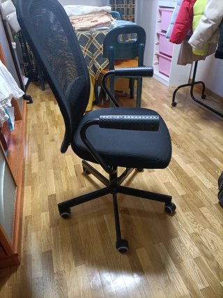 Silla de estudio negra