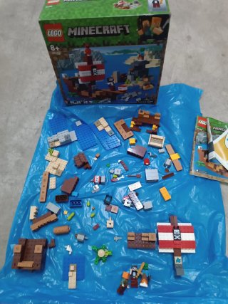 Lego Minecraft Set 21152 leer