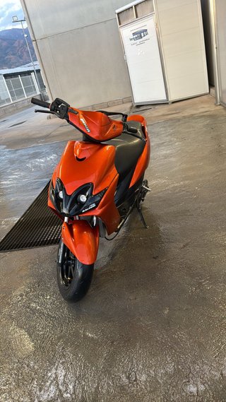 Yamaha Jog RR Naranja