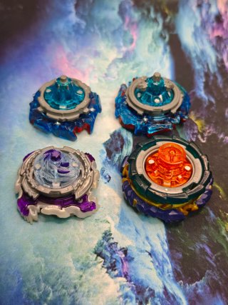 Lote Beyblade Burst Takara Tomy