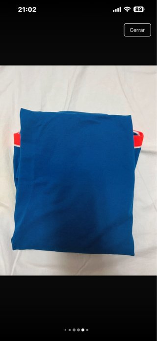 Camiseta Polo Diesel Azul con Detalles Rojos