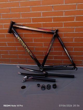 Cuadro de carbono COSTANTINO Professional. NUEVO.
