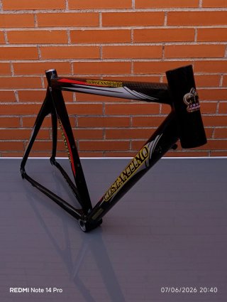 Cuadro de carbono COSTANTINO Professional. NUEVO.